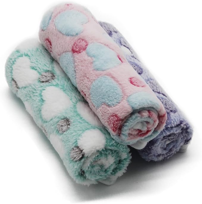 1 Pack 3 Puppy Blankets Super Soft Warm Sleep Mat Love Print Blanket Fluffy Fleece Pet Blanket Flannel Throw Dog Blankets for Small Dogs Puppy Dogs Fluffy Cats Love-Small(23"x15")