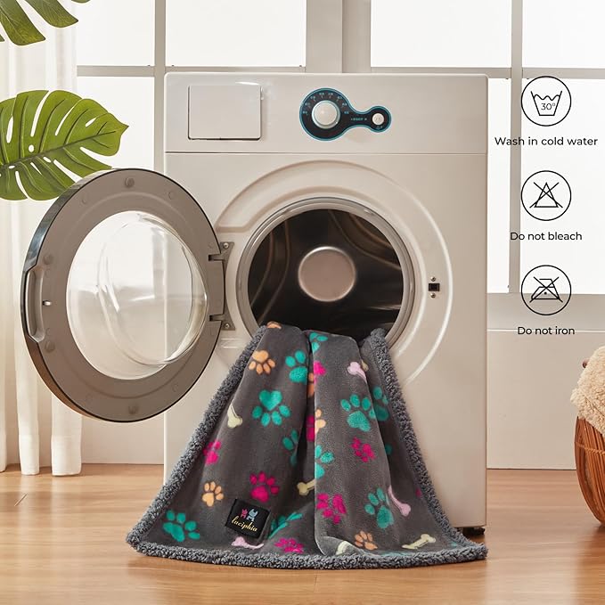 Luciphia Waterproof Pet Blankets for Couch Sofa Bed Small(40" x 28")