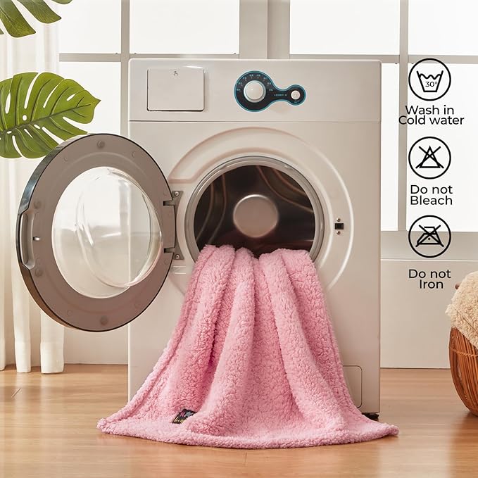 Luciphia Waterproof Dog Blanket Soft Pet Sherpa Calming Thick Blankets Protector(Pink,41x31 inches)