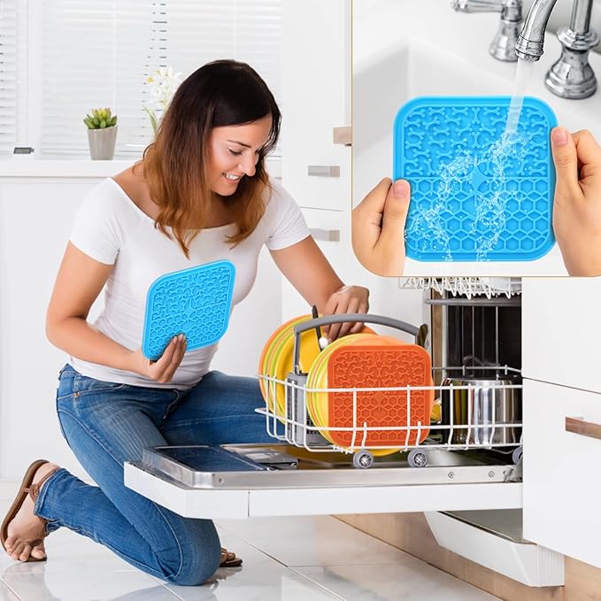Lick Mat for Dogs Slow Feeder Licking Mat Anxiety Relief Lick Pad with Suction Cups for Peanut Butter Food Treats Yogurt 2 Pack