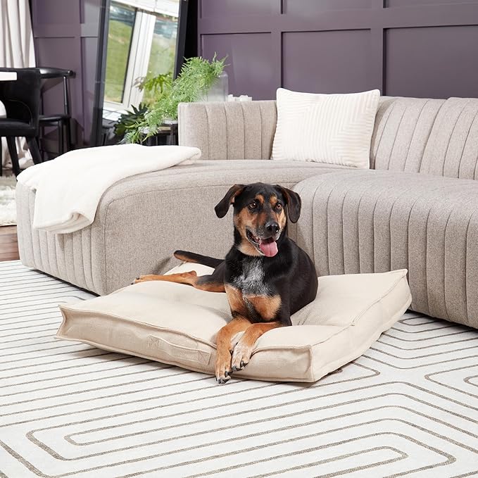 Happy Hounds Milo Square Tufted Pillow Dog Bed (32" x 32")