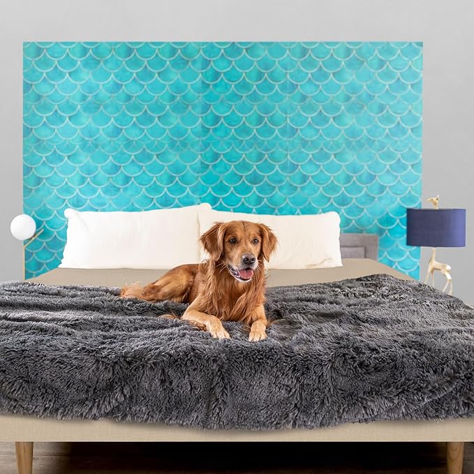 PawProof Fuzzy Pet Throw Blanket (28"x38")