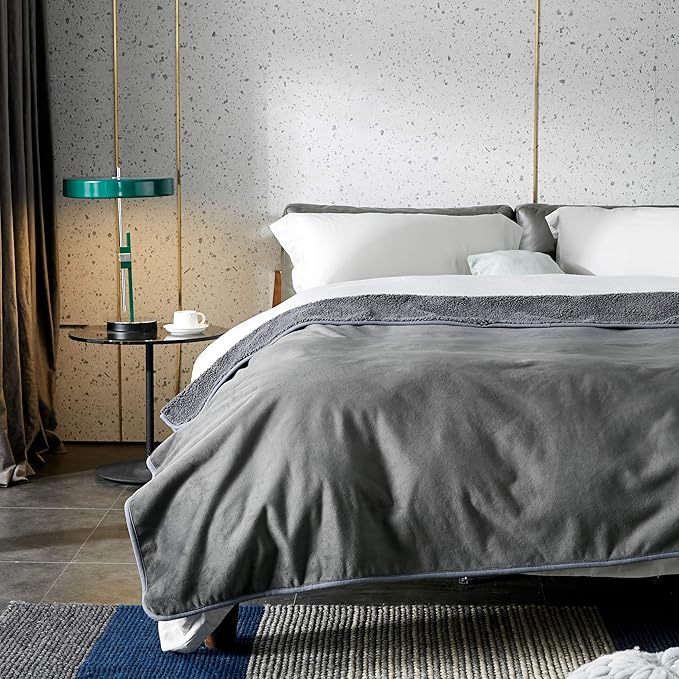 Waterproof Dog Blanket 79 x 59 in