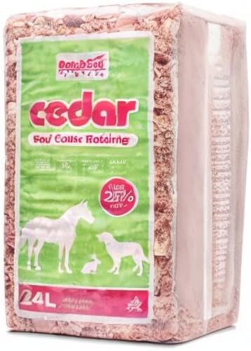 Red Cedar Pet Bedding for Dogs and Horses, 24L