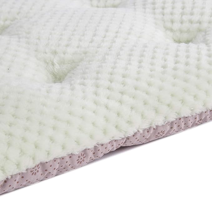 WONDER MIRACLE Fuzzy Deluxe Pet Beds, Super Plush Dog or Cat Beds Ideal for Dog Crates, Machine Wash & Dryer Friendly (15" x 23", S-Pastel Green)