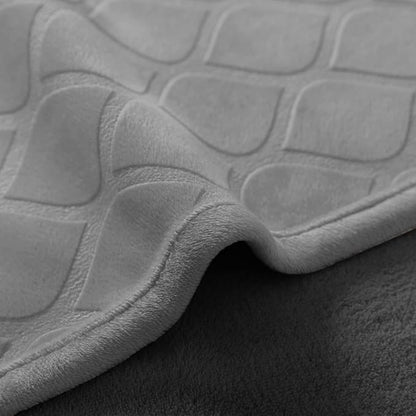 fuguitex Waterproof Dog Blanket Bed Cover Dog Crystal Velvet Moroccan Fuzzy Cozy Plush Pet Blanket Throw Blanket for Couch Sofa(82 * 102 inch