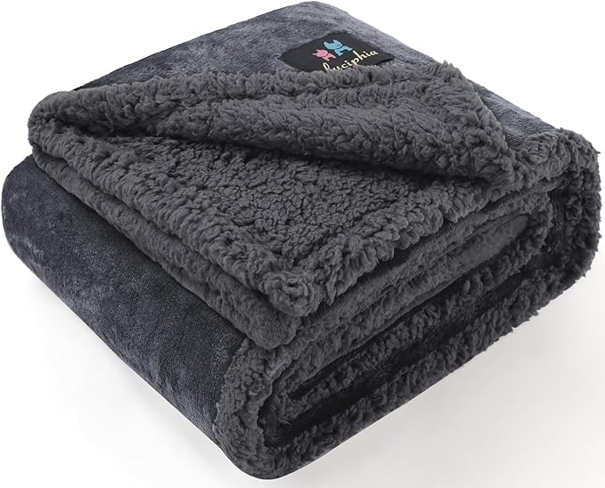 Luciphia Waterproof Blanket for Large Dogs Liquid Proof Large（65" x 57"）