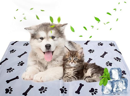 Gel Cooling Mat for Dogs : Outdoor Cooling Pad for Dog (31.4" x 47.2"