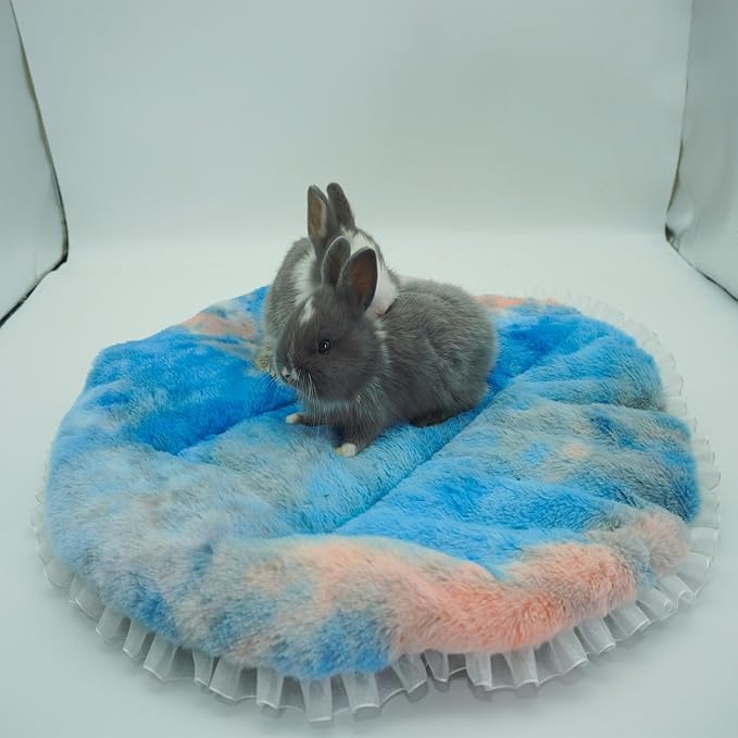 Cozy Small Animal Mat - Soft and Durable Bed for Hamsters, Guinea Pigs, Rabbits, and Small Pets(M)