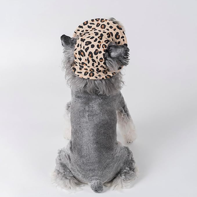 Pet hat with Ear Holes Sunscreen Baseball Cap Suitable for Small and Medium-Sized Dogs Outdoor Climbing hat in Summer Pet Products (Brown