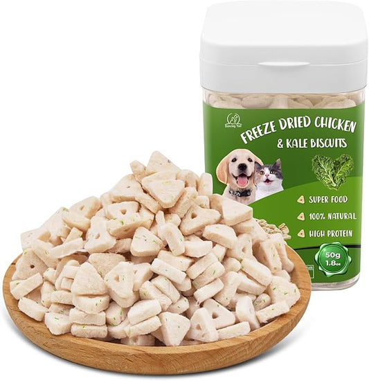 Freeze Dried Chicken & Kale Cube Cat & Dog Treats Biscuits, Dehydrated High Protein Weight Control Traing Treats for Small Dogs Cats 1.8 Ounce