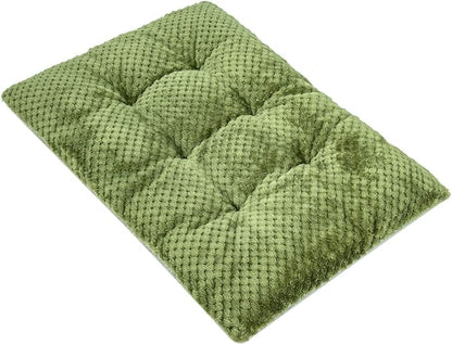 WONDER MIRACLE Fuzzy Deluxe Pet Beds, Super Plush Dog or Cat Beds Ideal for Dog Crates, Machine Wash & Dryer Friendly (15" x 23", S-Olive Green)