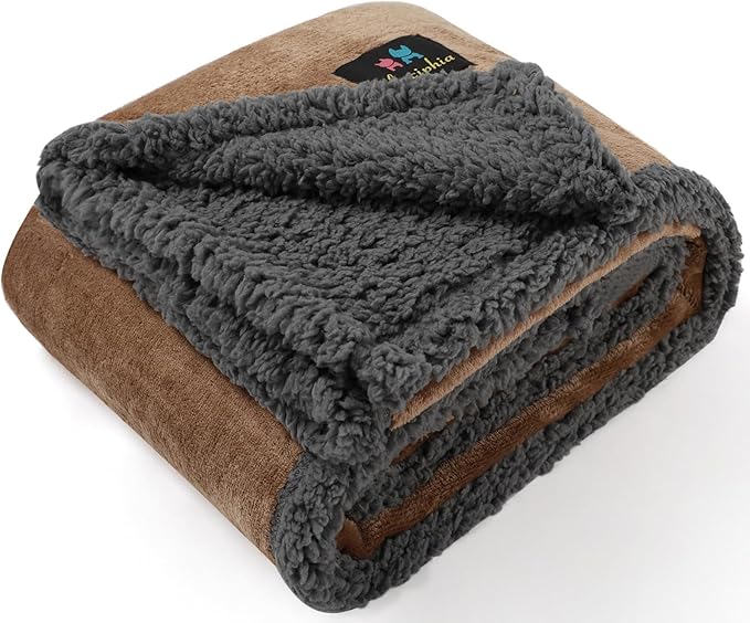 Luciphia Waterproof Blanket for Large Dogs Liquid Proof Medium（57" x 40"）