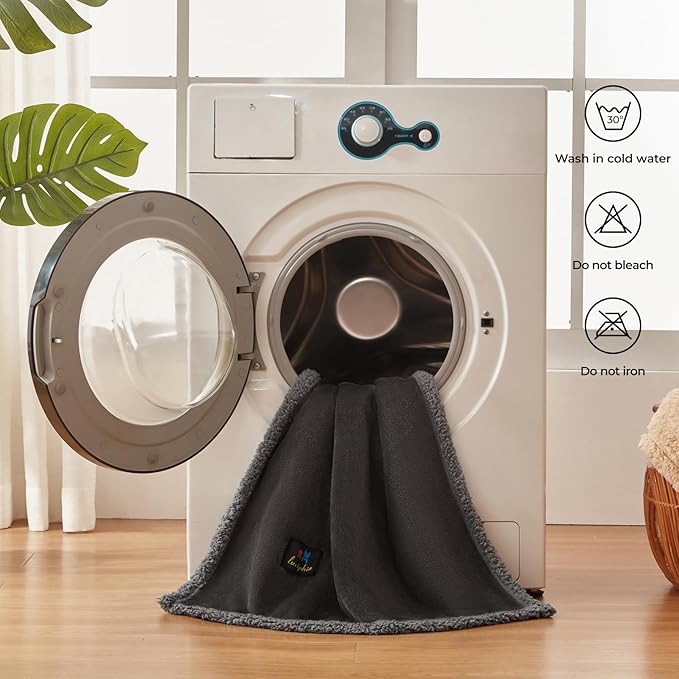 Luciphia Waterproof Blanket for Large Dogs Liquid Proof X-Large（85" x 57"）