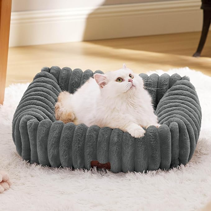 Bedsure Cute Dog Bed for Small Dogs & Cats 20x19x6inches, Warm