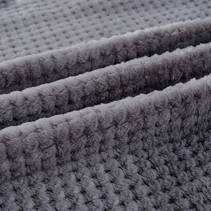 Dog Blanket or Cat Blanket or Pet Blanket (M/32" x 40", Grey)