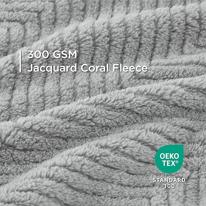 Bedsure Dog Blanket for Small Dogs Washable 300GSM Coral