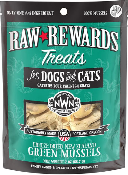 Northwest Naturals Raw Rewards Freeze-Dried Green Lipped Mussel Treats for Dogs and Cats - Bite-Sized Pieces - Healthy, 1 Ingredient, Human Grade Pet Food, All Natural - 2 Oz (Packaging May Vary)