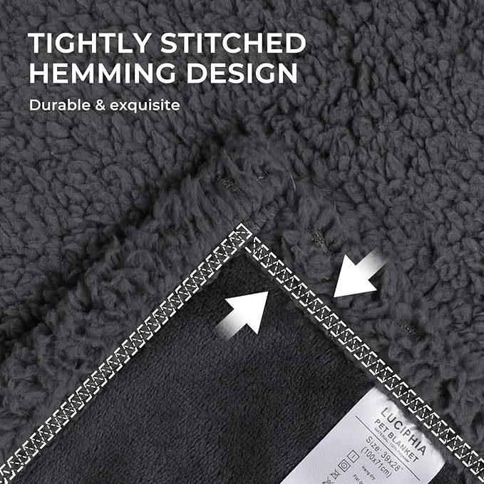 Luciphia Waterproof Blanket for Large Dogs Liquid Proof Small（40" x 28"）