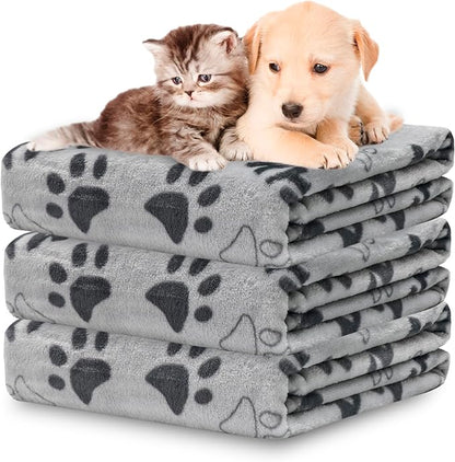 1 Pack 3 Dog Blanket, 31x41Inch Upgraded Dog Cat Fleece Blanket Washable, Dog Blanket Soft Pet Throw Cover for Kennel Bed, Cute Paw Pattern, Pet Blanket, Medium Small Dogs, Grey