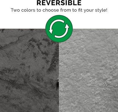 Furhaven Waterproof & Self-Warming Throw Blanket for Dogs & Indoor Cats