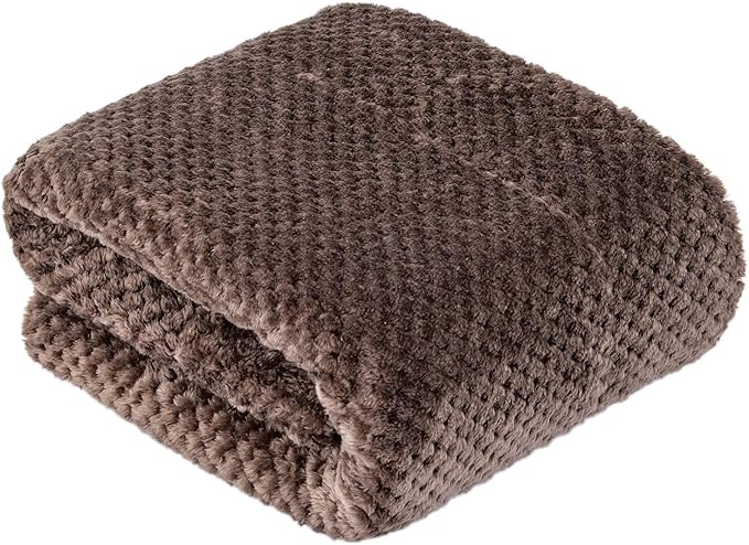 Fuzzy Dog Blanket or Cat Blanket or Pet Blanket (32" x 40"), DW-Eagle