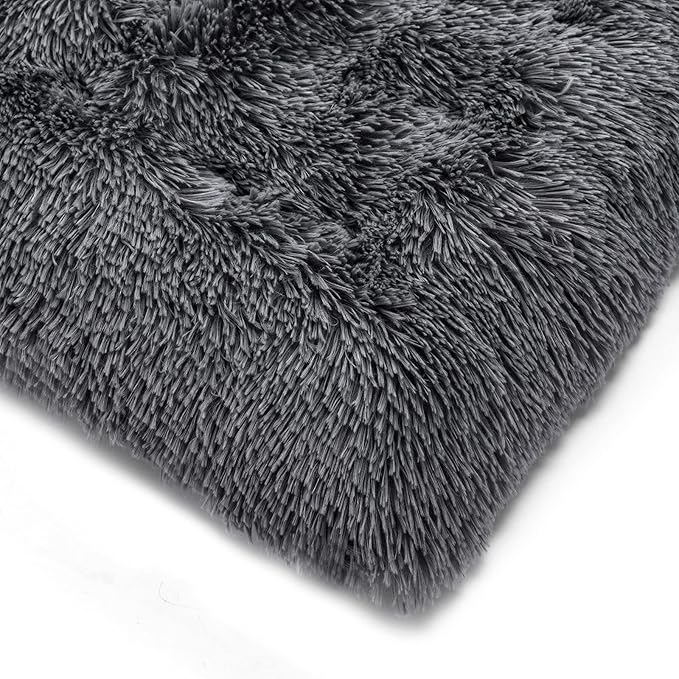 WONDER MIRACLE Fuzzy Deluxe Pet Beds, Super Plush Dog or Cat Beds Ideal for Dog Crates, Machine Wash & Dryer Friendly (15" x 23", S2-Dark Grey)