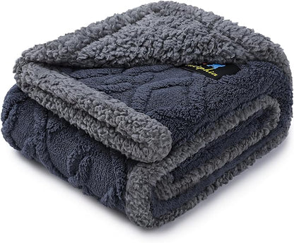 Waterproof Pet Blanket, Liquid Pee Proof Dog Blanket for Sofa Bed Couch, Reversible Sherpa Fleece Furniture Protector Cover for Small Medium Large Dogs Cats,Dark Grey Large（65" x 57"）