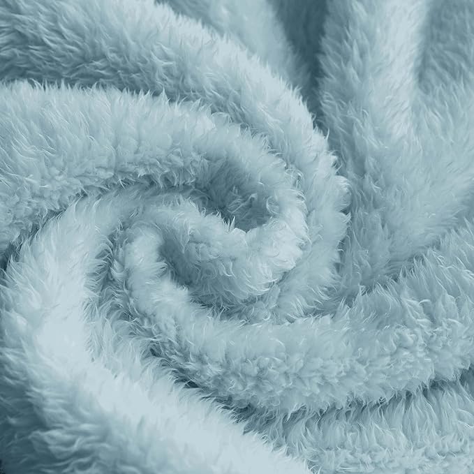 PETHUR Super Soft Dog Blankets for Medium Dogs 29"x40", Blue