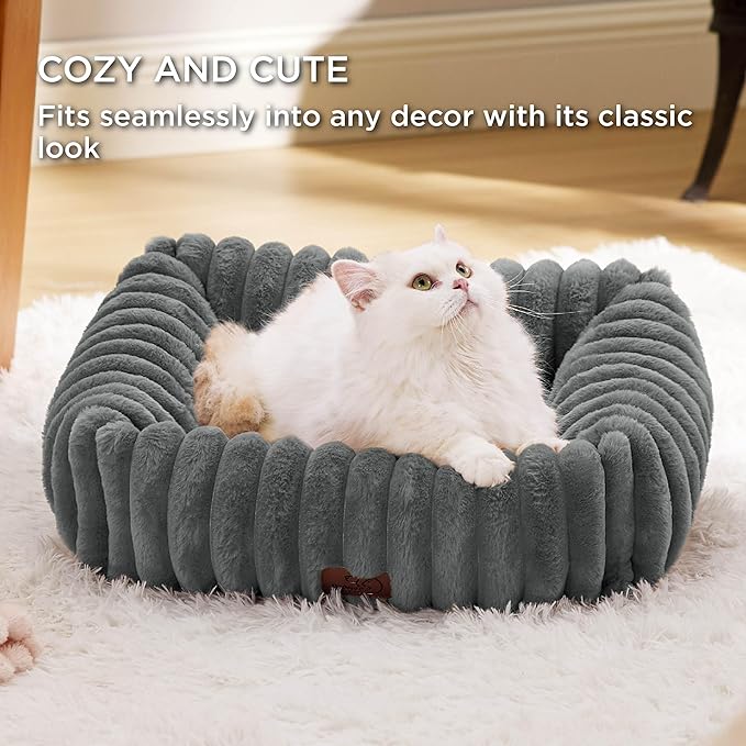 Bedsure Cute Dog Bed for Small Dogs & Cats 20x19x6inches, Warm