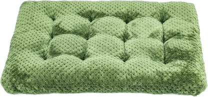 WONDER MIRACLE Fuzzy Deluxe Pet Beds, Super Plush Dog or Cat Beds Ideal for Dog Crates, Machine Wash & Dryer Friendly (22" x 30", M-Olive Green)