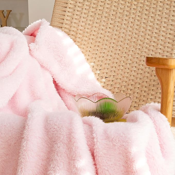 PETHUR Super Soft Dog Blankets for Medium Dogs 29"x40", Pink
