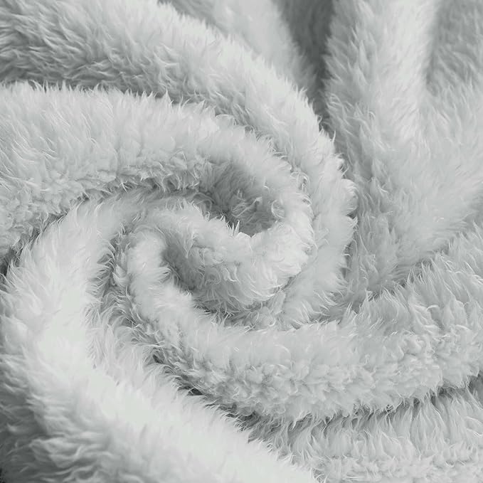 PETHUR Super Soft Dog Blankets for Large Dogs 40"x60", Light