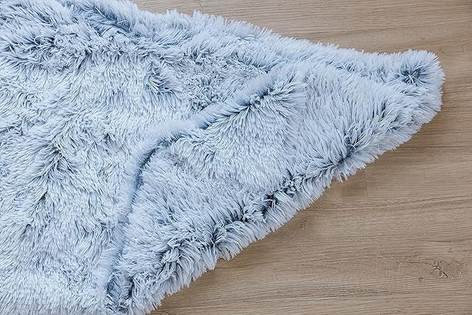 PJYuCien Throw Blanket for Dogs & Cats - Fluffy Fleece Calming Pet Throw Blanket, Large Size 30in x 40in, Super Soft and Warm for Indoor, Machine Washable, Grey Puppy Kitten Blanket