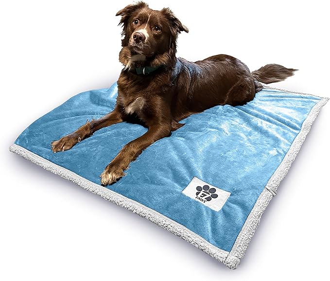 Waterproof Dog Blanket – Reversible Sherpa and Flannel Dog Blanket for Small, Medium, and Large Dogs