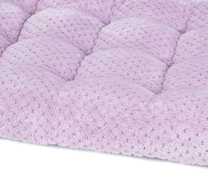 WONDER MIRACLE Fuzzy Deluxe Pet Beds, Super Plush Dog or Cat Beds Ideal for Dog Crates, Machine Wash & Dryer Friendly (22" x 30", M-Lavender)