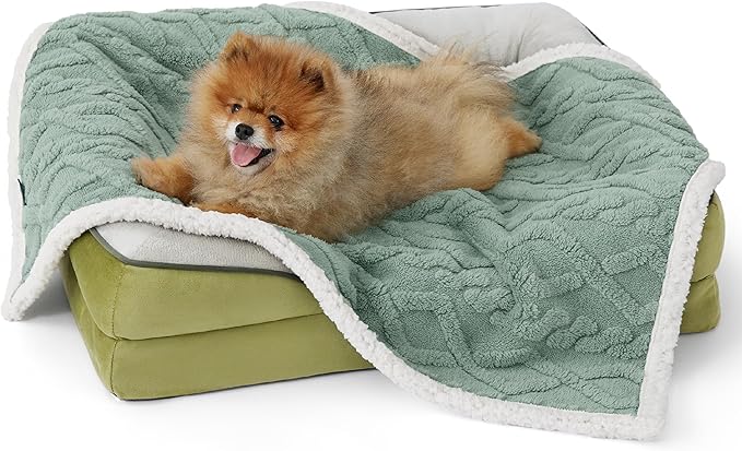 Bedsure Waterproof Dog Blankets for Small Dogs 25"x35", Green