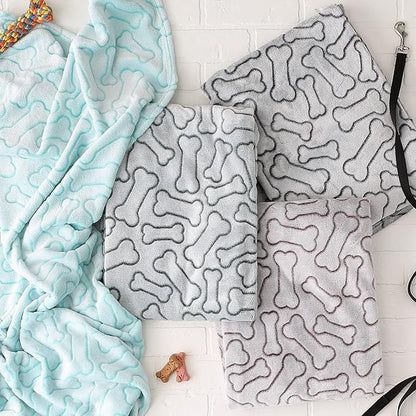 Bone Dry Embossed Bone Print Pet Blanket 36x48, Hunter