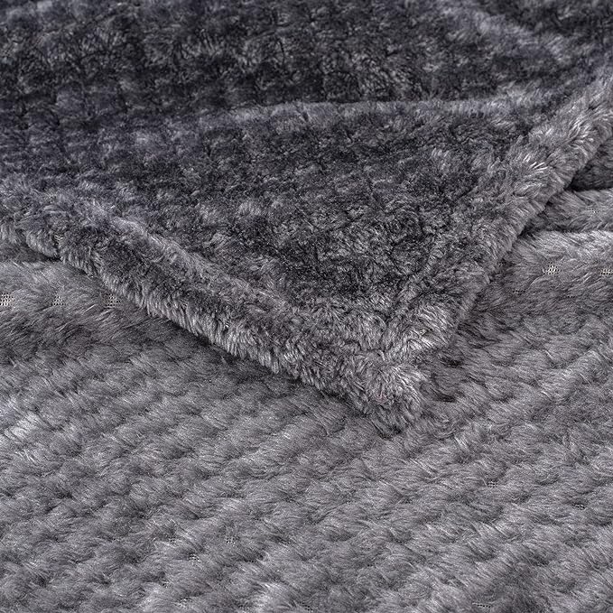 Dog Blanket or Cat Blanket or Pet Blanket (M/32" x 40", Grey