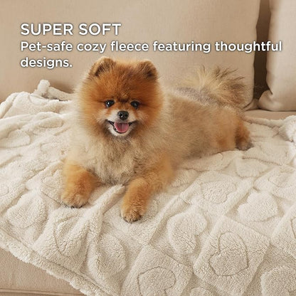 Bedsure Dog Blanket for Small Dogs Washable - Soft Fluffy Puppy Blanket with Premium 300GSM Coral Fleece, Cozy Calming Cat Blankets for Indoor Cats, Fuzzy Pet Blanket for Kitten Doggy, White, 25x35IN