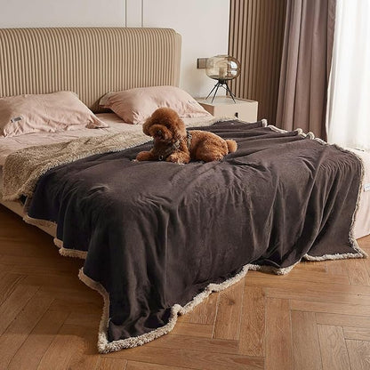Kritter Planet Large Waterproof Bed Blanket for People & Pet