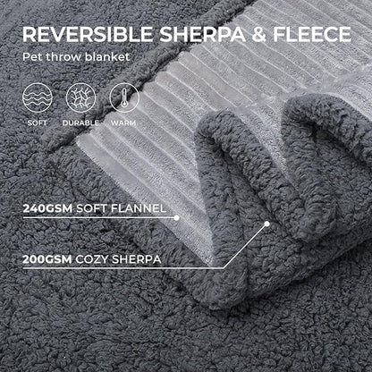 Luciphia Waterproof Pet Blankets for Couch Sofa Bed Small（40" x 28"）