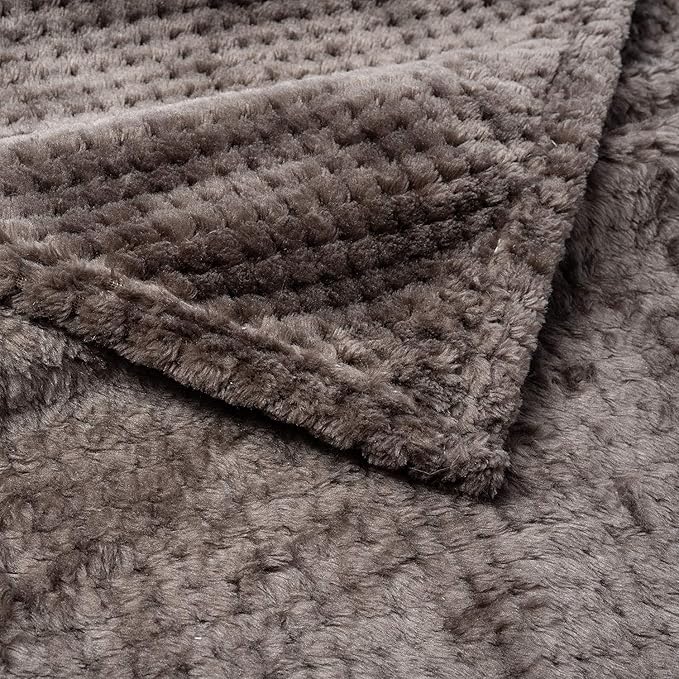 Dog Blanket or Cat Blanket or Pet Blanket (M/32" x 40", Dark