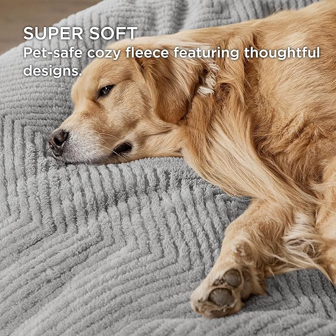 Bedsure Dog Blanket for Medium Dogs Washable 300GSM Coral