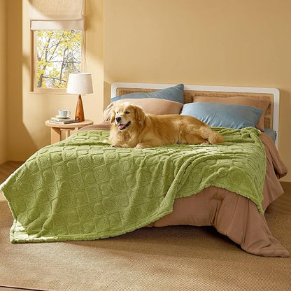 Bedsure Dog Blanket for Large Dogs Washable 300GSM Coral 50x60IN