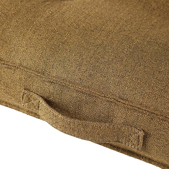 Happy Hounds Milo Square Tufted Pillow Dog Bed (24" x 24")