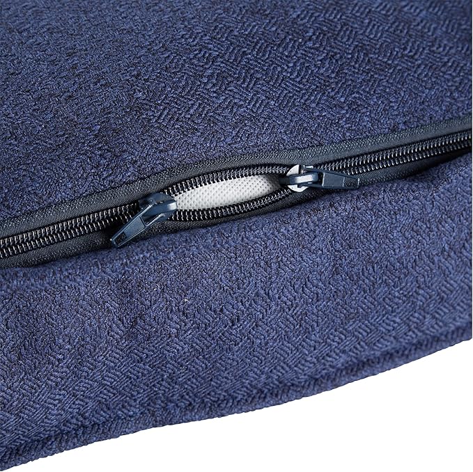 Happy Hounds Milo Square Tufted Pillow Dog Bed (24" x 24")