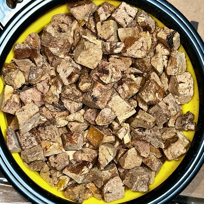 Freeze Dried Chicken Treats for Cats & Dogs - Single Ingredient All Natural Grain-Free, High Protein, Made in USA - Perfect for Training, Topper or Snack (Chicken Liver, 1 Pound)